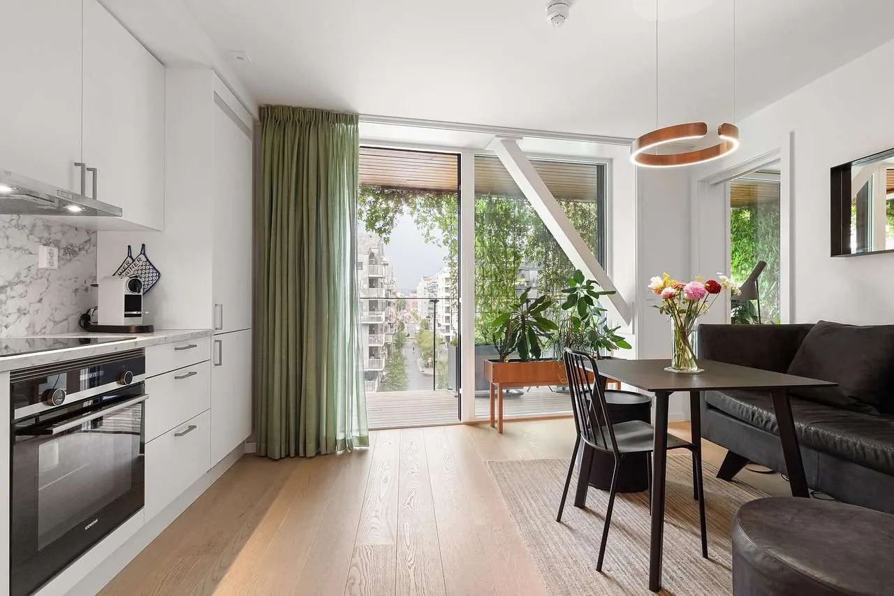 Home Window Repair: Fix, Save, Protect